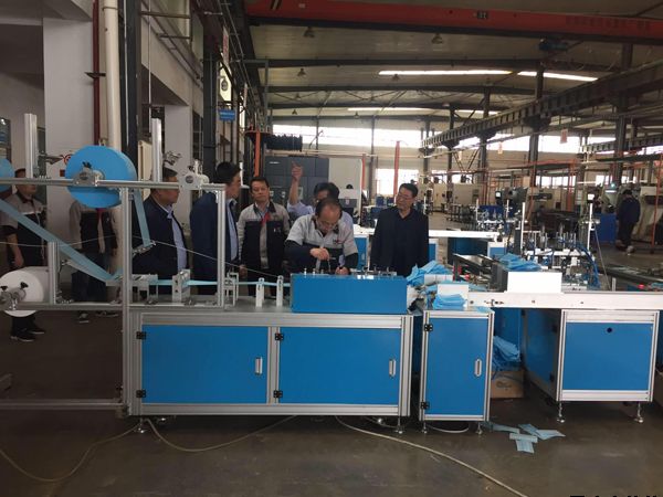 泓源公司領(lǐng)導(dǎo)班子深入豐收、泓盛達公司開展工作調(diào)研(圖2)