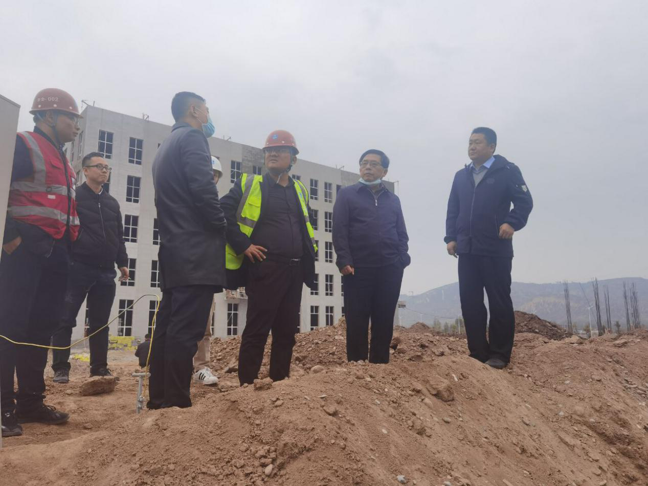 省特檢院對供熱三期供熱管道進(jìn)行專項檢查(圖2) 省特檢院對供熱三期供熱管道進(jìn)行專項檢查(圖2)