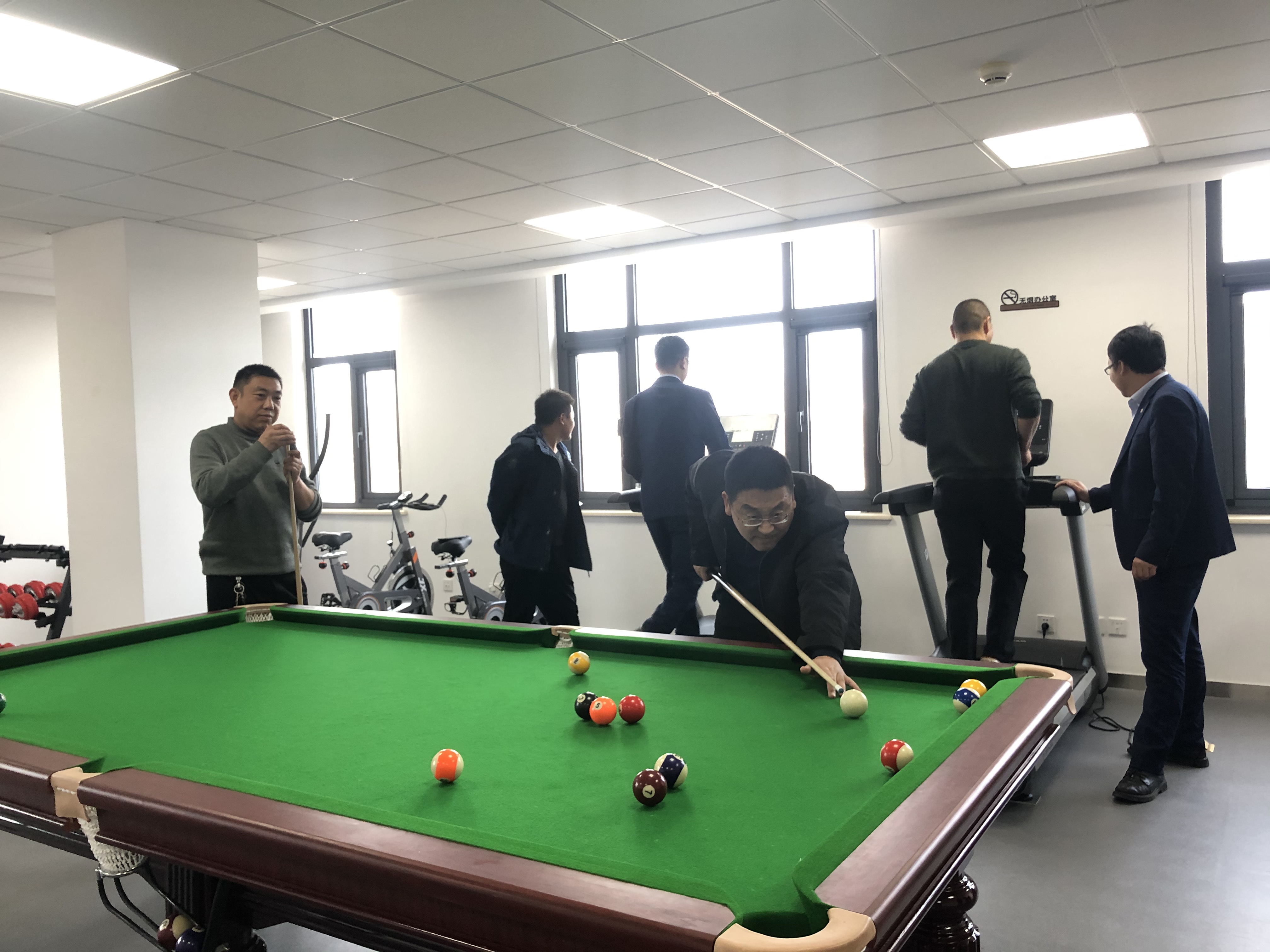 泓源公司舉辦“慶元旦、迎新春”職工乒乓球臺球比賽(圖5)